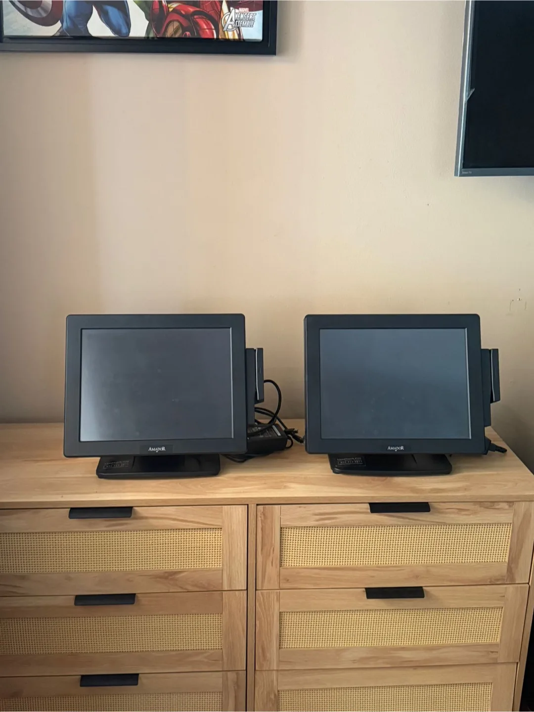 Amakor Touch Screen POS machine thumbnail