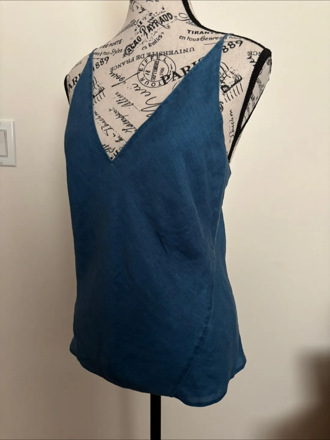 Blue V-Neck Tank Top Linen NEW without Tags image indicator(3)