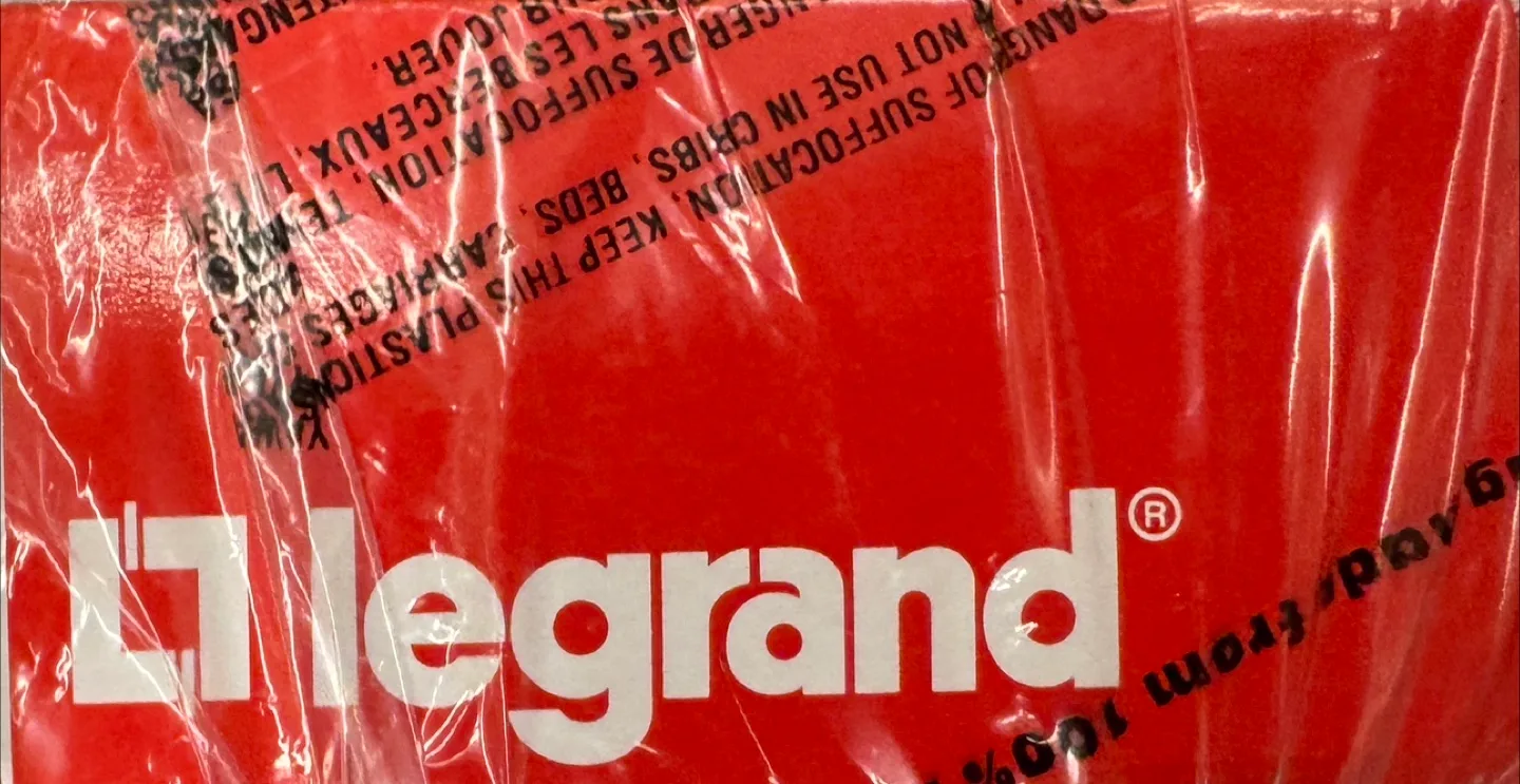 Legrand Radiant 15A GFCI Self Test Tamper Resistant Outlet thumbnail
