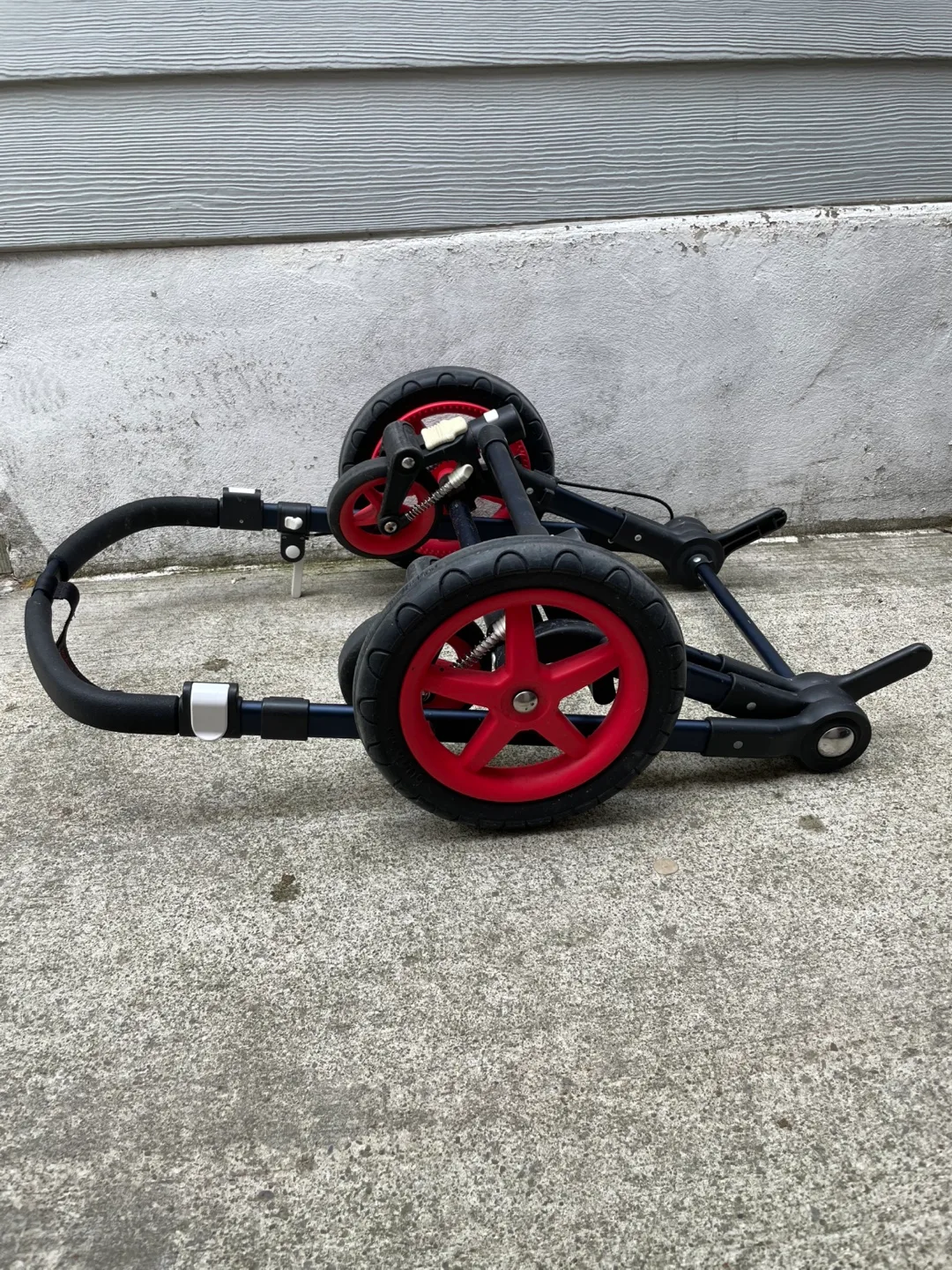 Bugaboo Cameleon 3 Plus Stroller with Bassinet - Navy & Red image indicator(5)