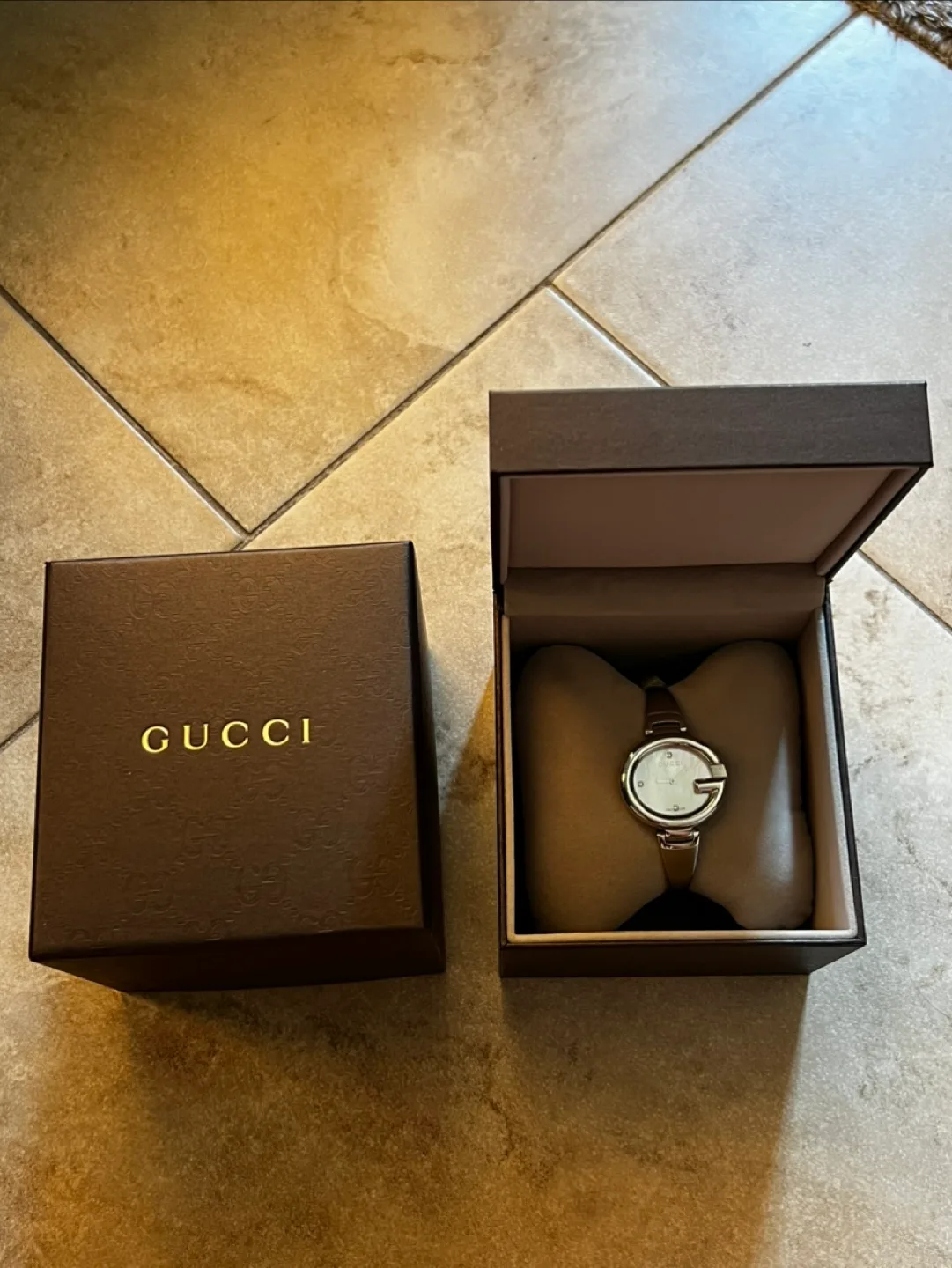 Gucci G-Frame Stainless Steel Ladies Watch image indicator(2)
