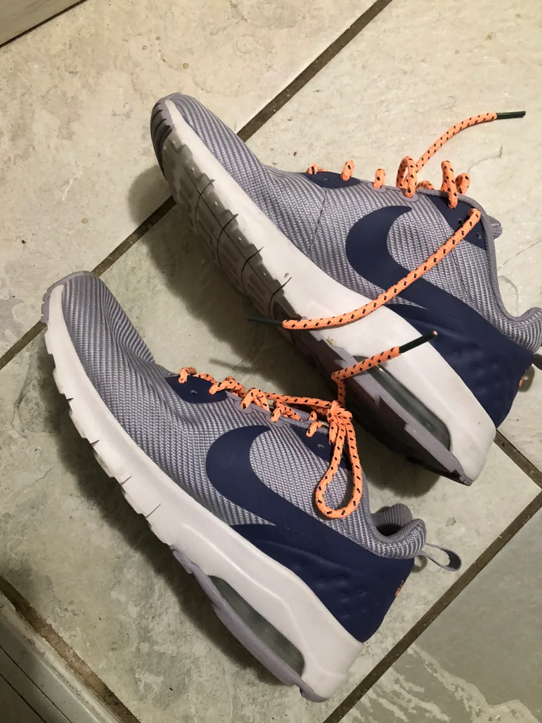 Nike Air Max Size 8 Women's thumbnail