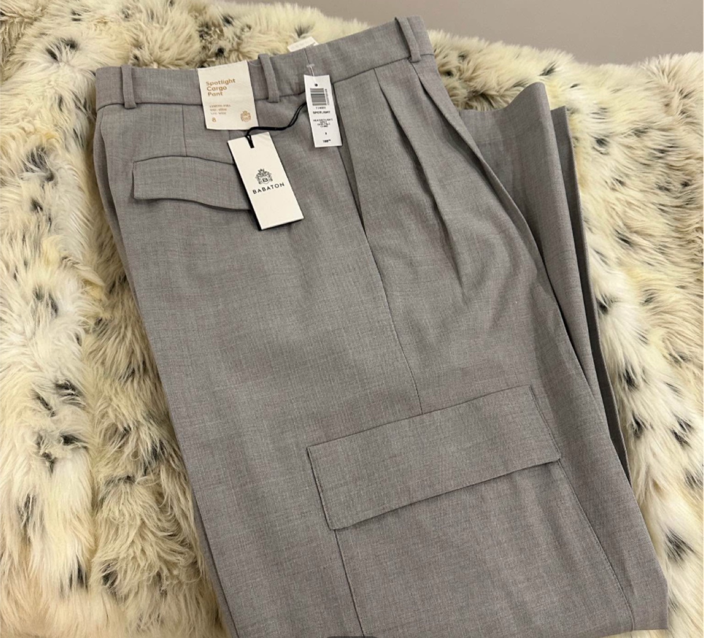 Aritzia Babaton Spotlight Cargo Pant - Size 8