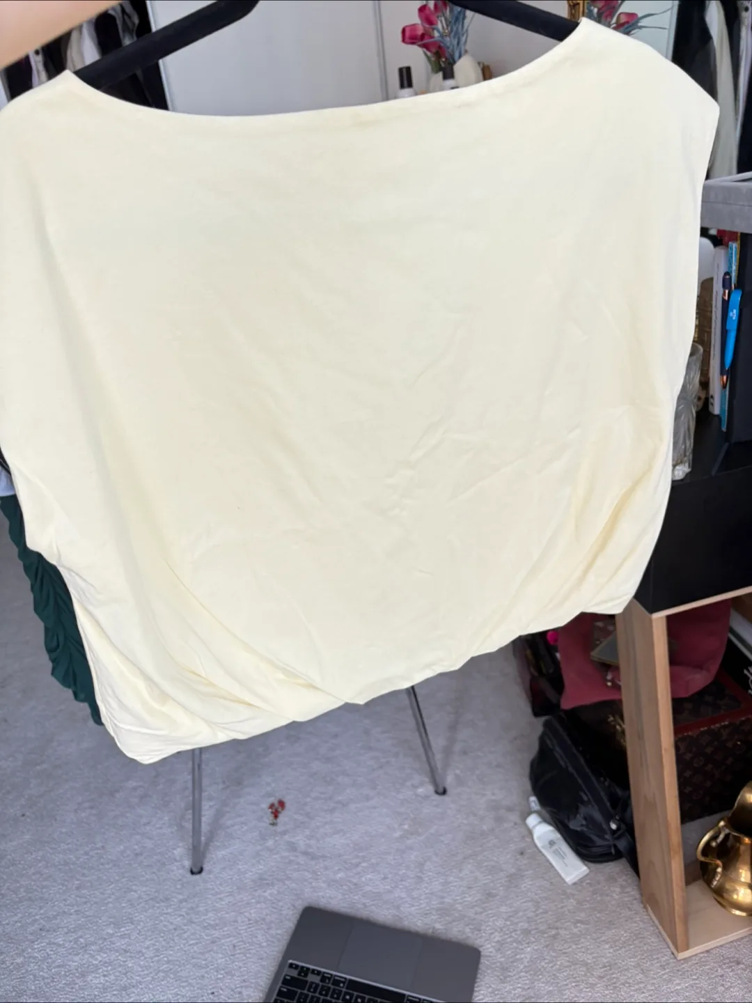 Banana Republic Cream Top - Size S image indicator(4)