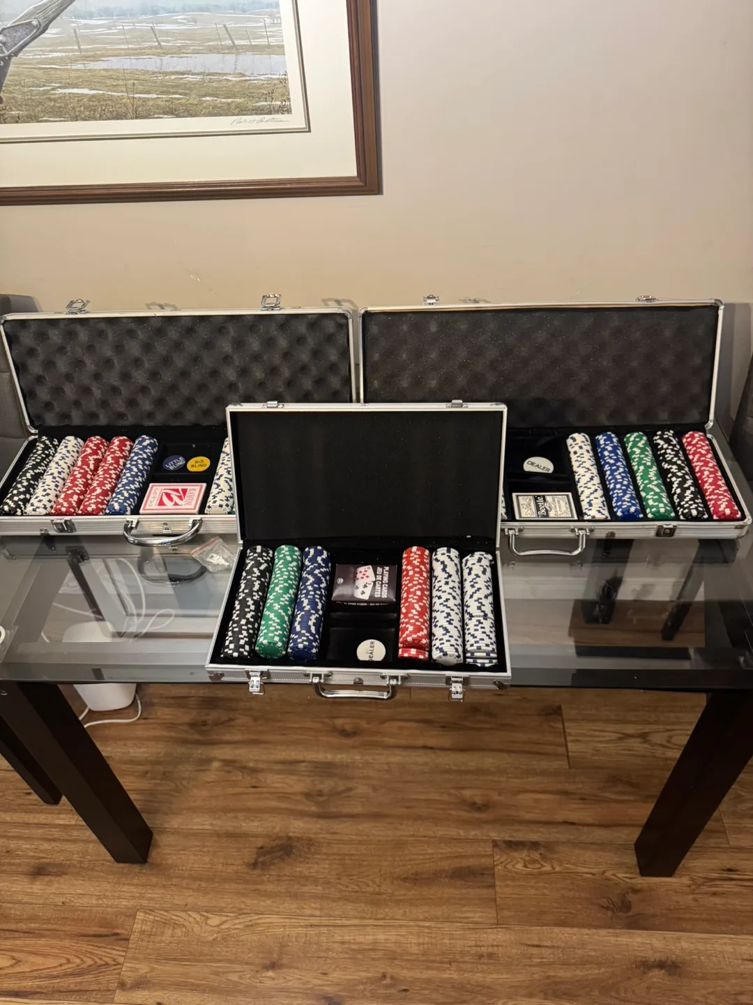 Poker Chip Sets with Aluminum Cases thumbnail