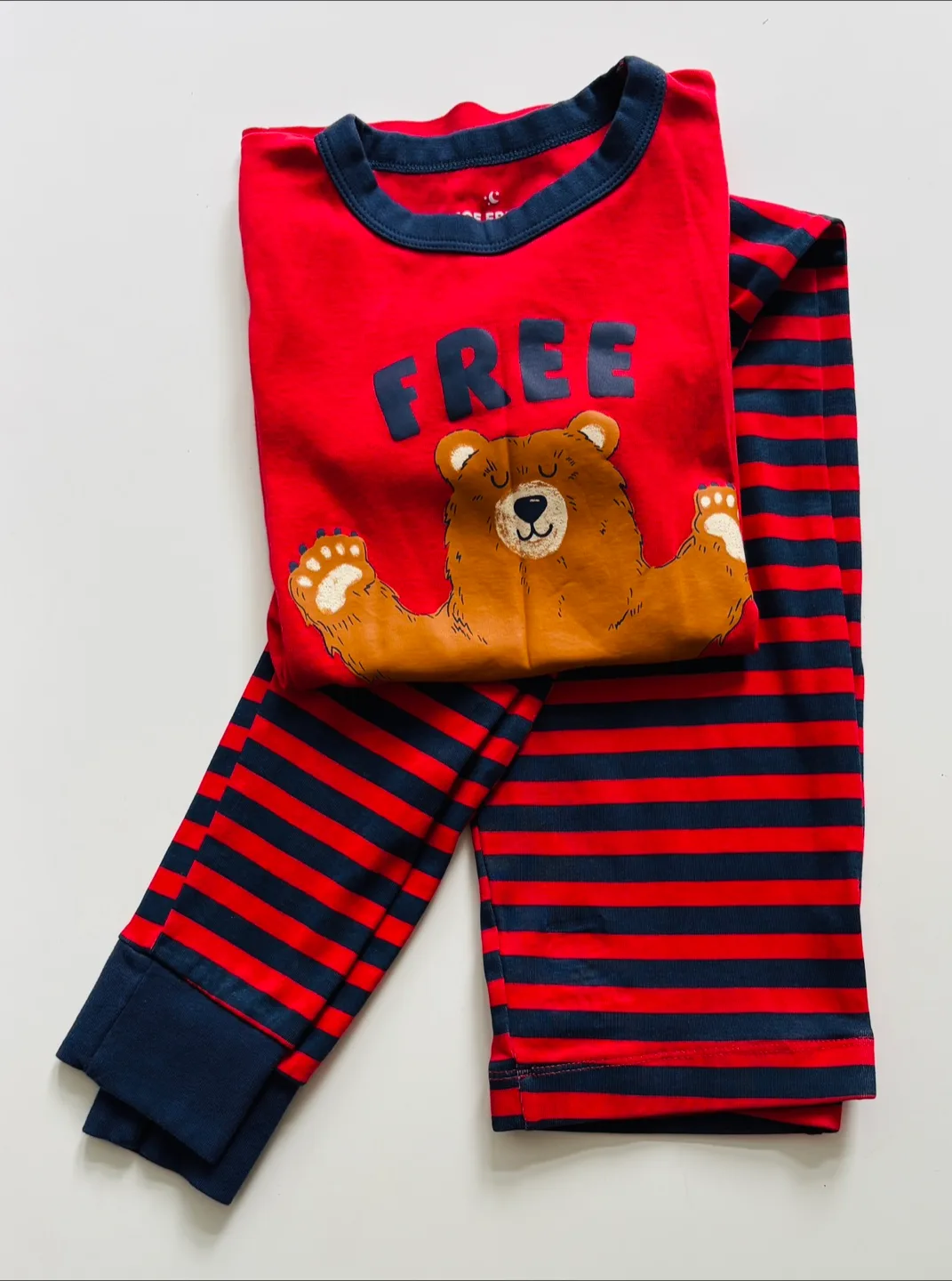 Joe Fresh Red Bear Hugs Pajama Set! Size 12/13 image indicator(2)