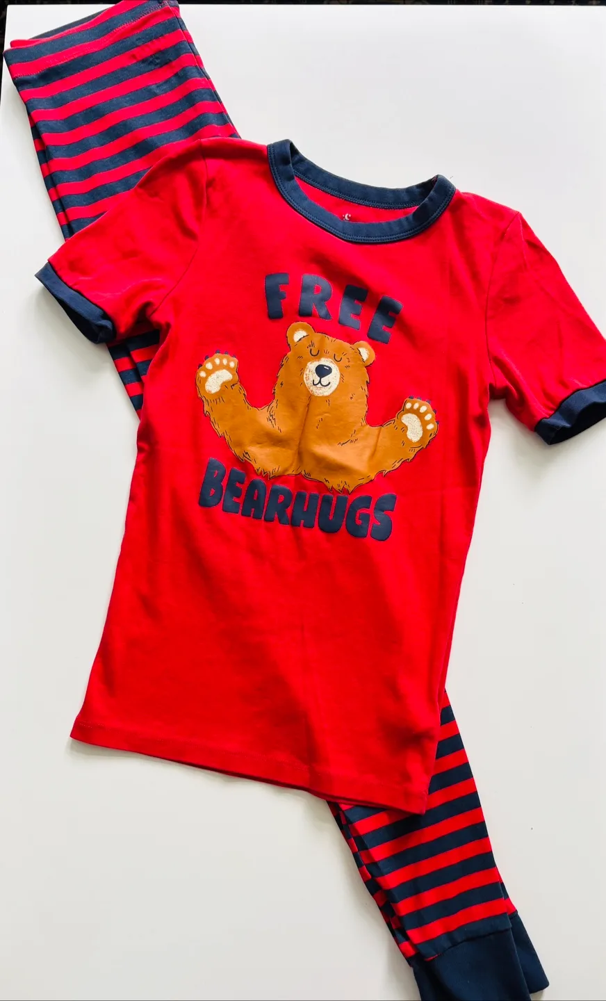 Joe Fresh Red Bear Hugs Pajama Set! Size 12/13 image indicator(3)