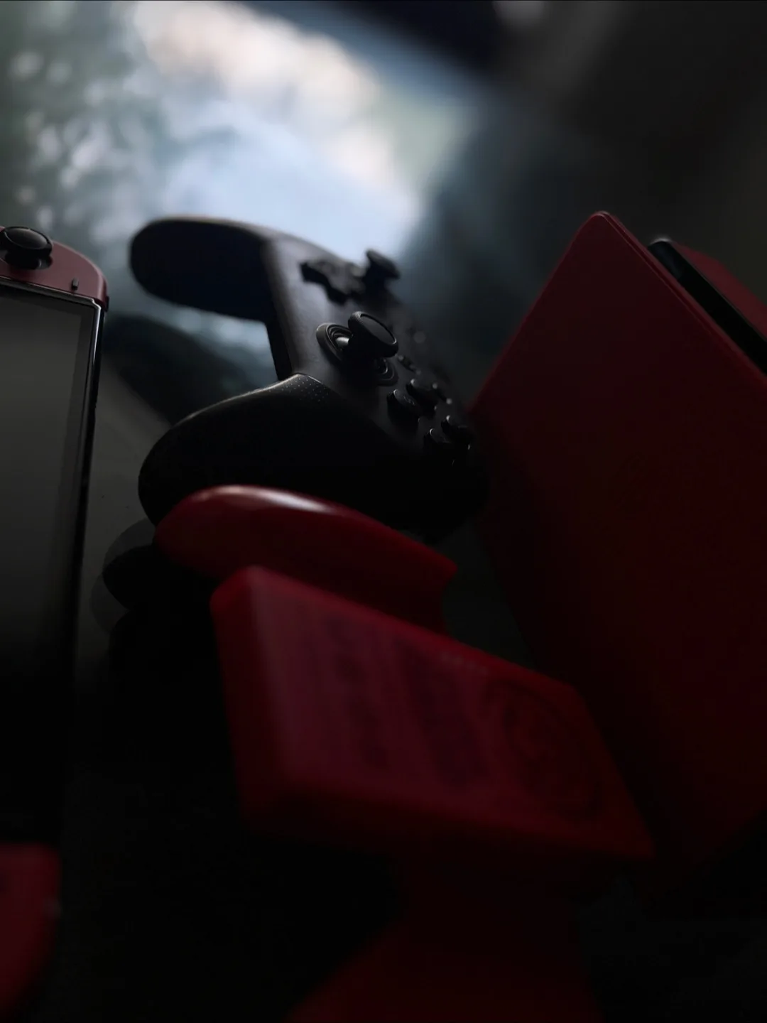 Nintendo Switch Console - Red thumbnail