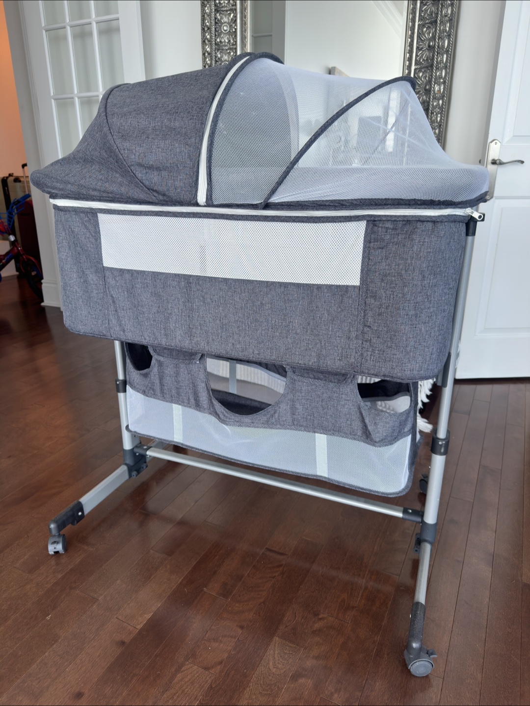 Grey Baby Bassinet - photo 3