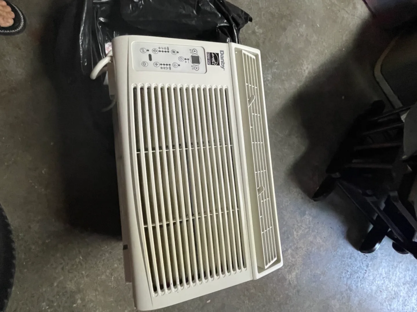 Danby 6,000 BTU Room Air Conditioner image indicator(3)