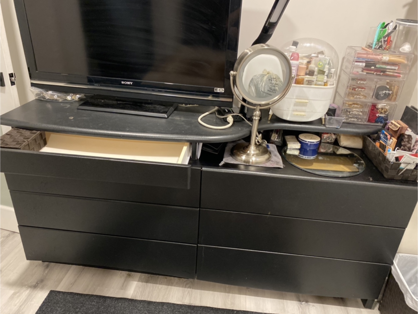 Black 6-Drawer Dresser - photo 2