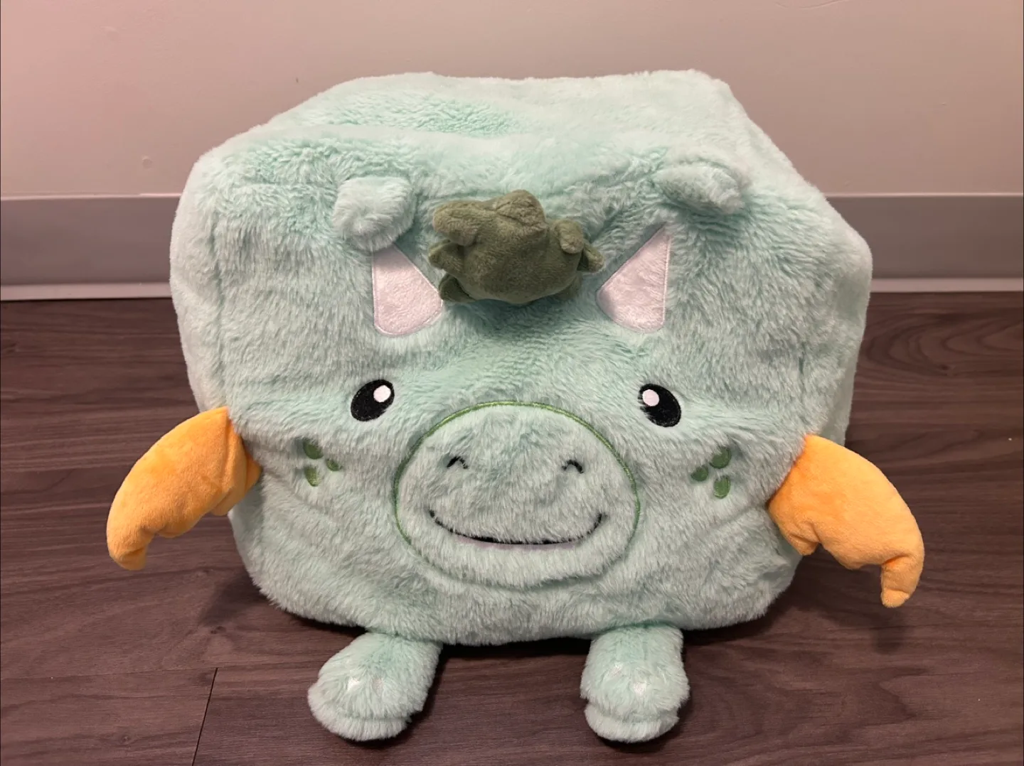 Dragon Kids Pouf - 30x30x30cm thumbnail