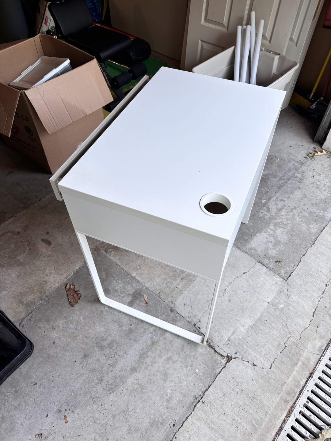 White Desk