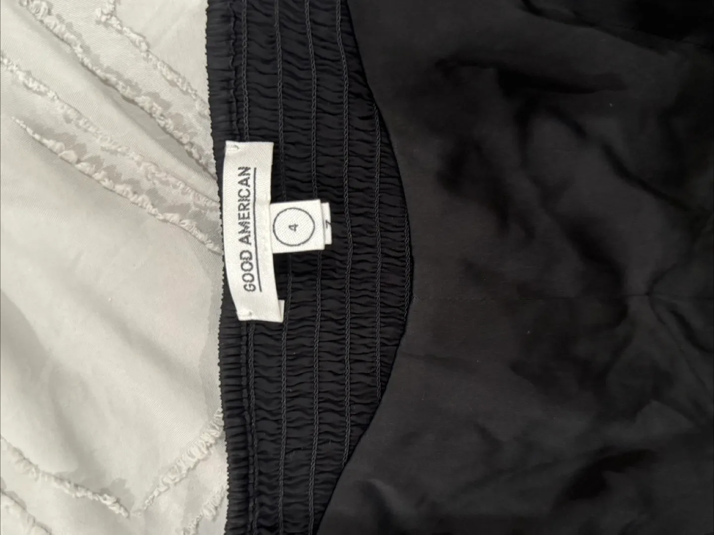 Good American Black Top - Size 4 thumbnail