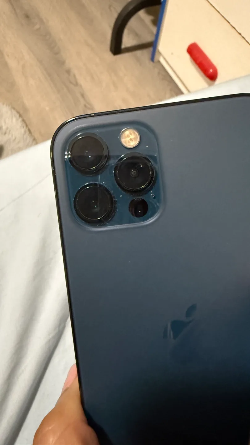 Apple iPhone 12 Pro image indicator(3)