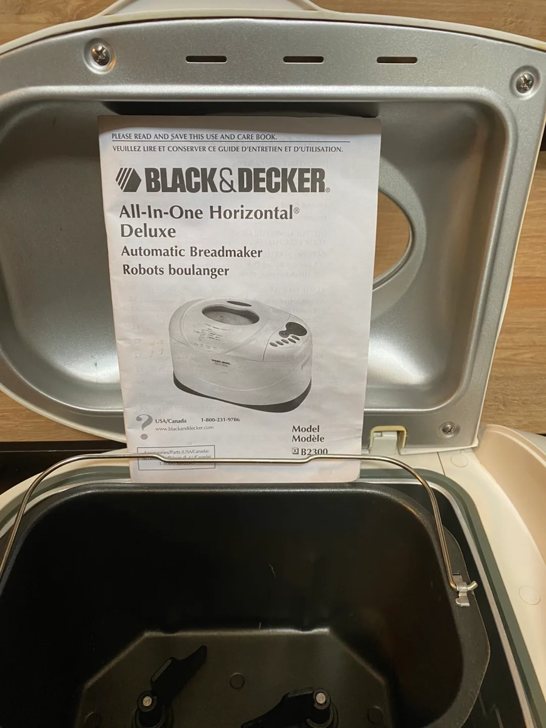 Black & Decker All-In-One Horizontal Deluxe Breadmaker image indicator(4)