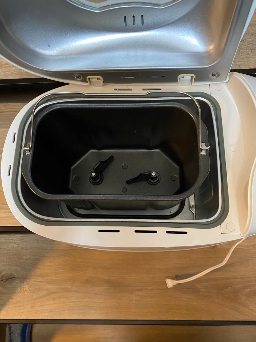 Black & Decker All-In-One Horizontal Deluxe Breadmaker image indicator(3)