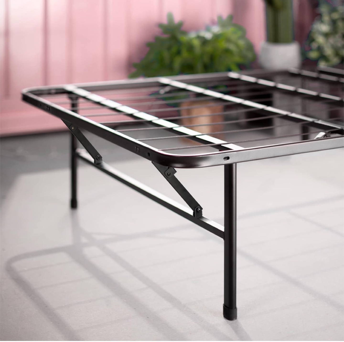 Metal single  Bed Frame - Easy Assembly - photo 3