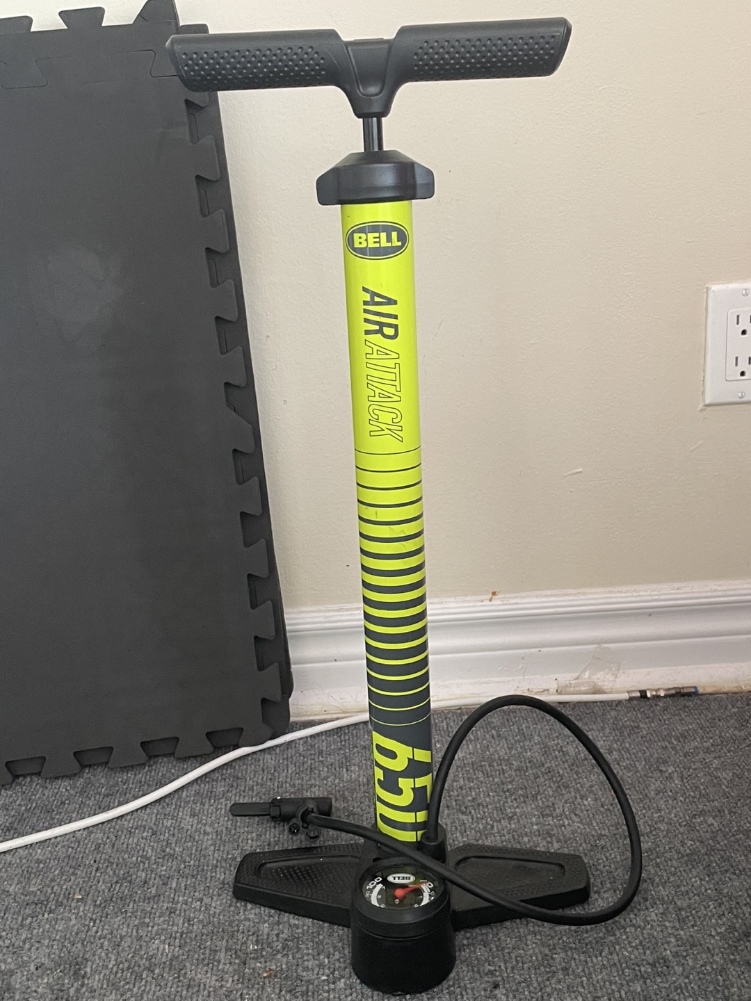 Bell Air Attack 650 Floor Bike Pump