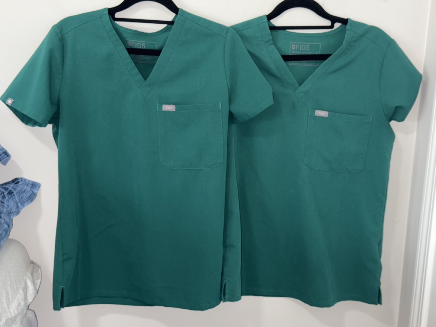 FIGS Scrub Set - Top and Bottom - photo 5