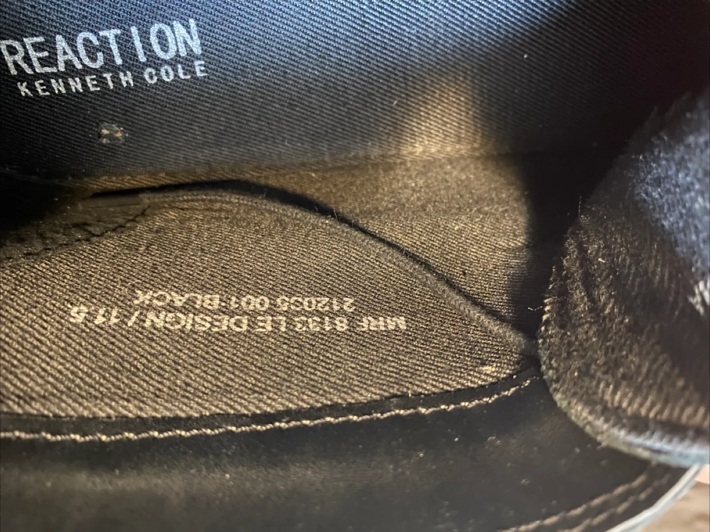 Kenneth Cole Reaction Black Leather Boots Size 11.5 image indicator(2)