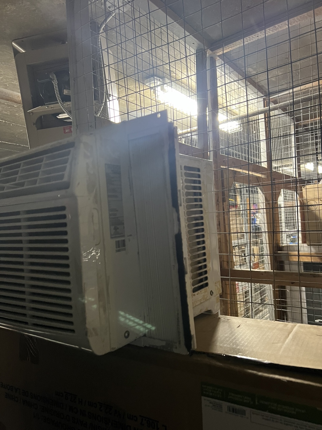 Insignia 6000 BTU Window Air Conditioner - photo 4