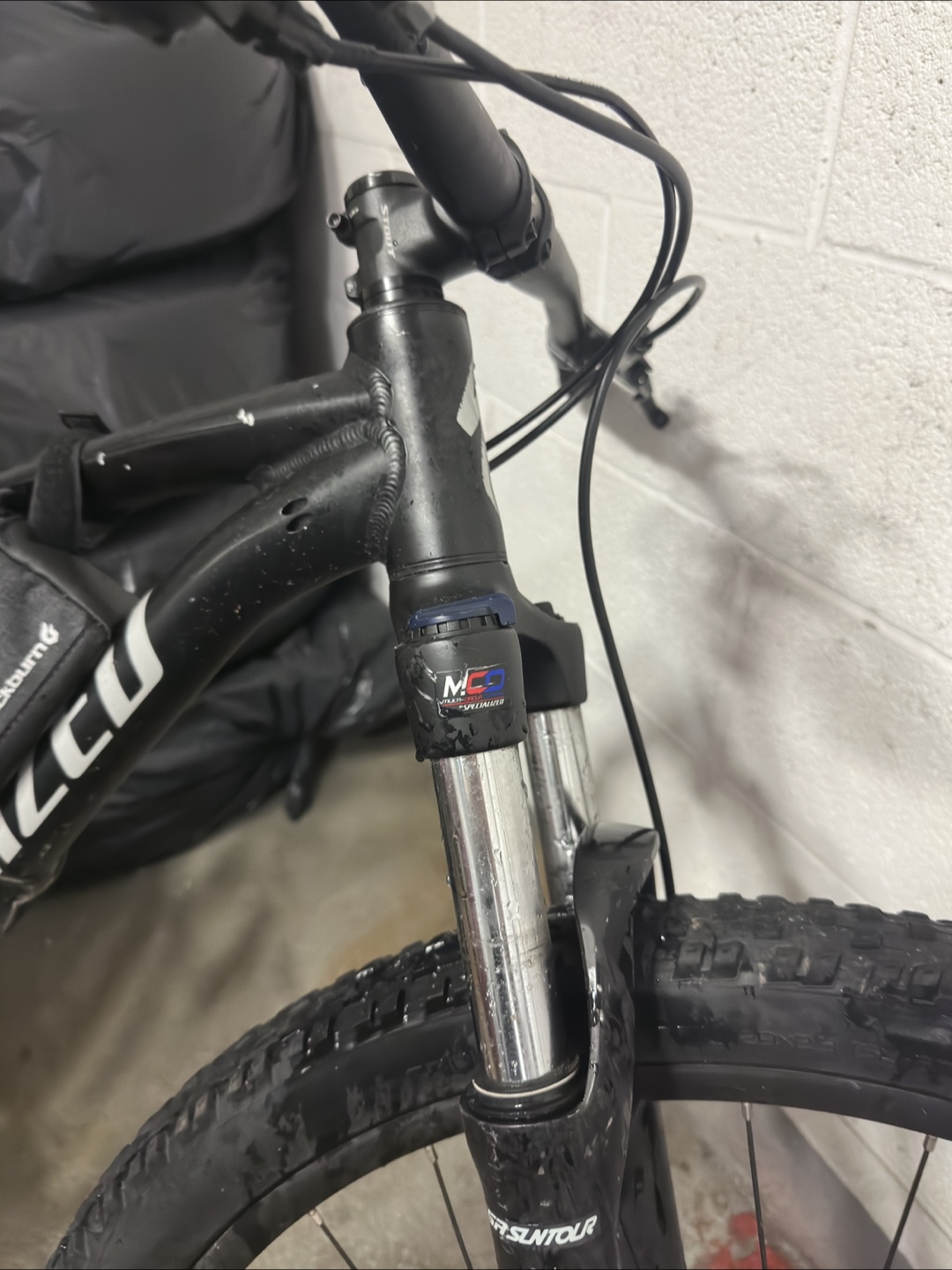 Specialized Mountain Bike - Black - photo 3