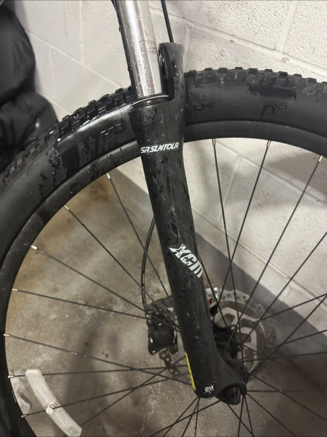 Specialized Mountain Bike - Black - photo 2