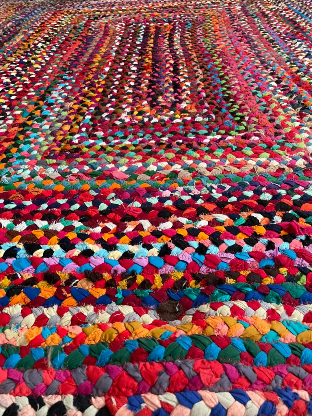 Large Handmade Braided Area Rug - Multi-Colour image indicator(6)