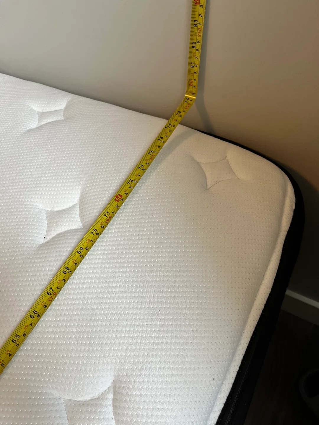 Queen Size Mattress image indicator(2)