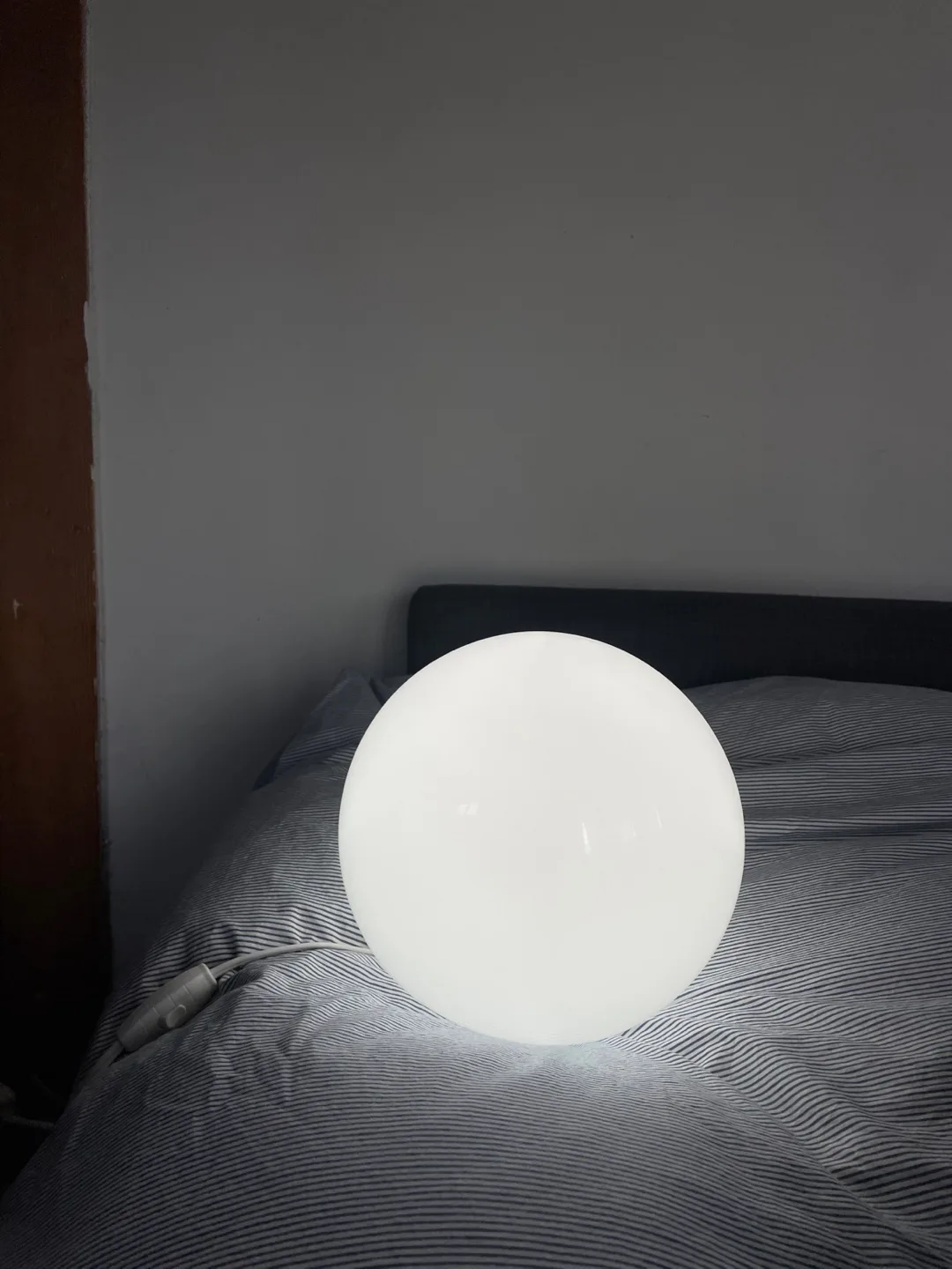 Round White Globe Lamp thumbnail