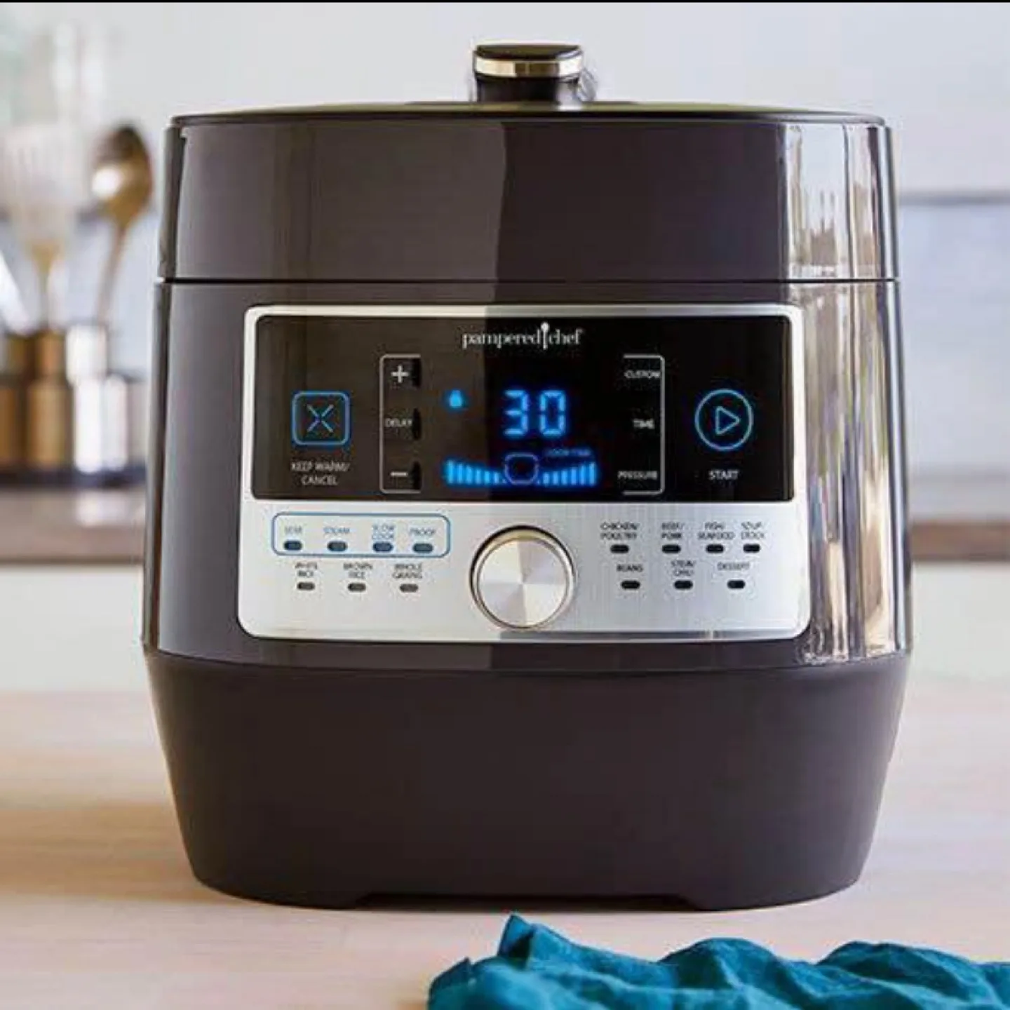 Pampered Chef Quick Cooker, steam basket and glass lid thumbnail