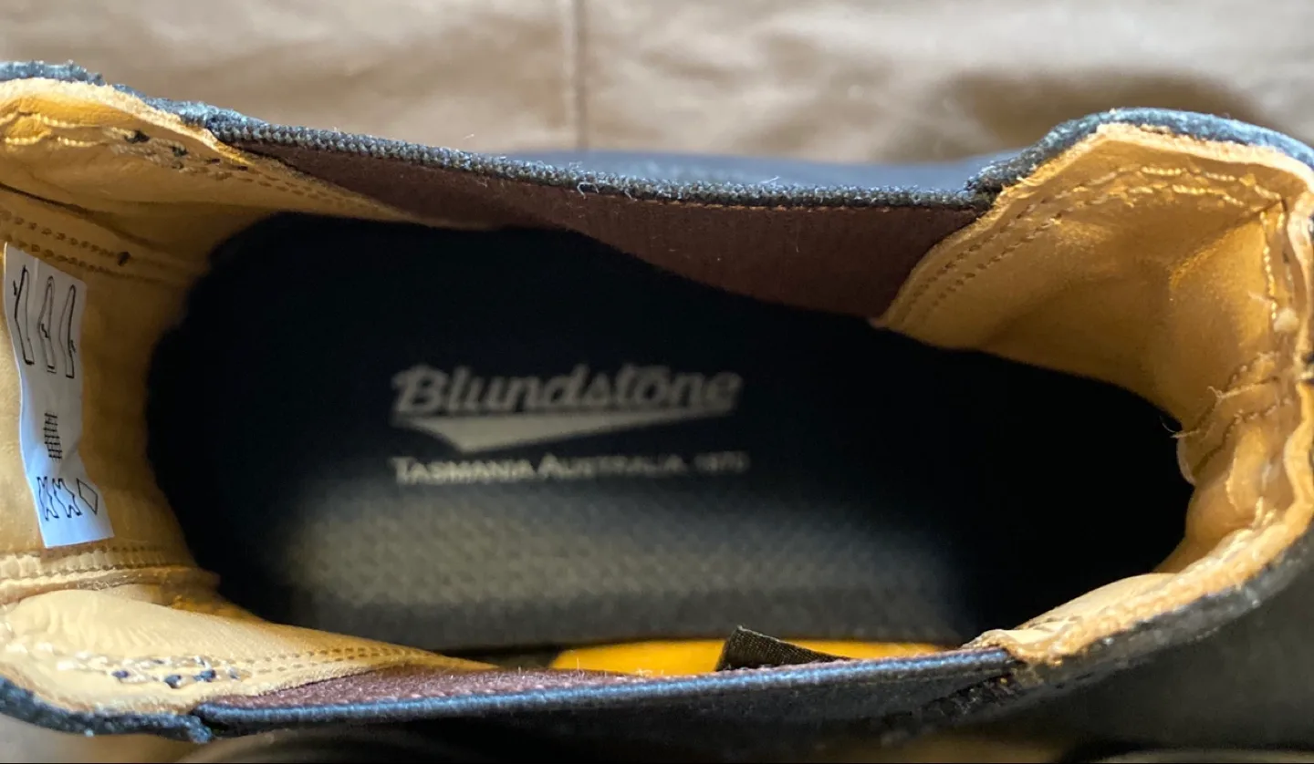 Blundstone 500 Chelsea Boots - Size 9 image indicator(3)