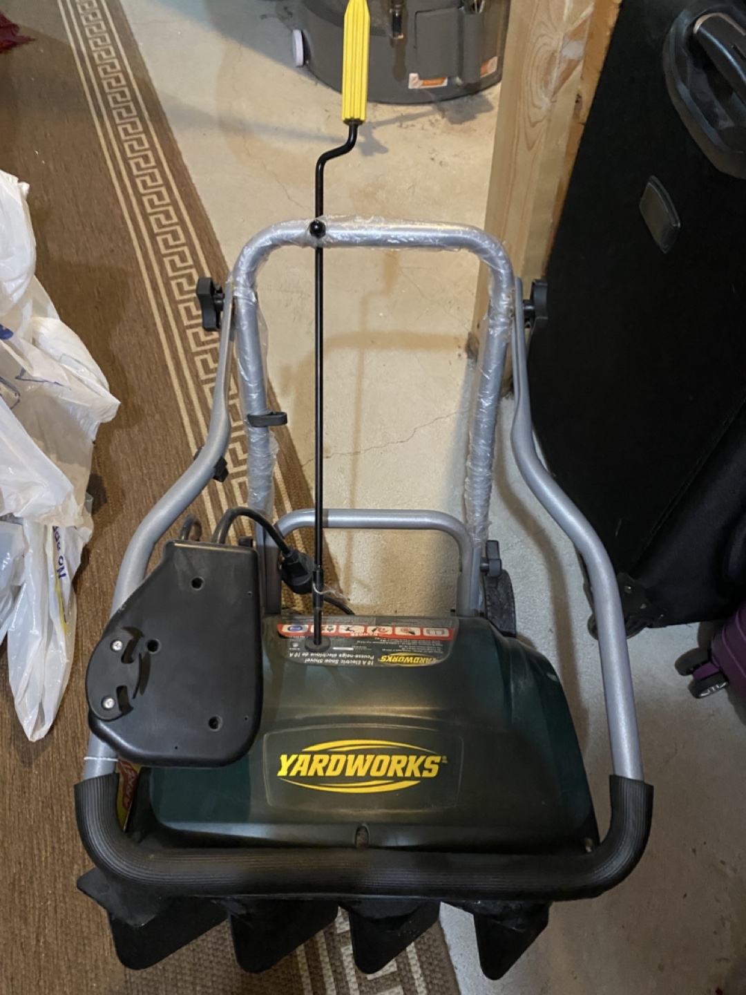 YARDWORKS 14A Electric Scarifier/Dethatcher