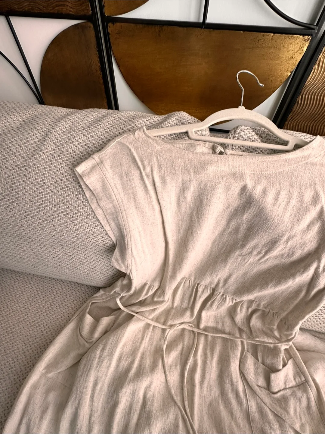 Monteau Los Angeles linen blend  Dress - Size L image indicator(2)