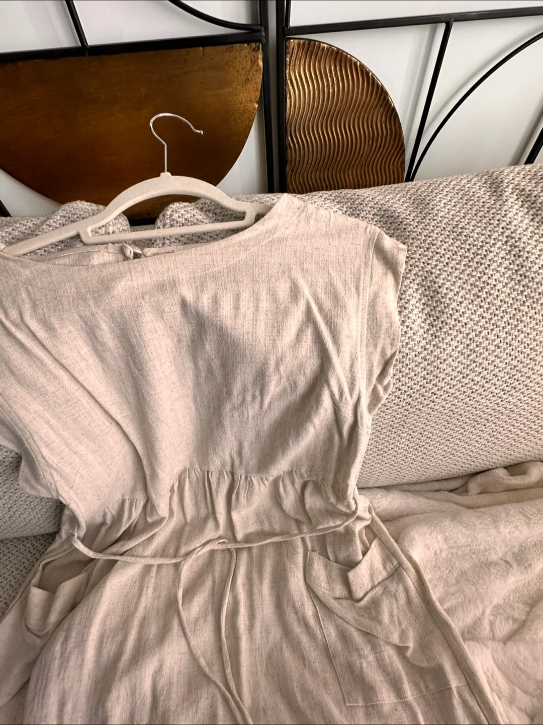 Monteau Los Angeles linen blend  Dress - Size L image indicator(3)