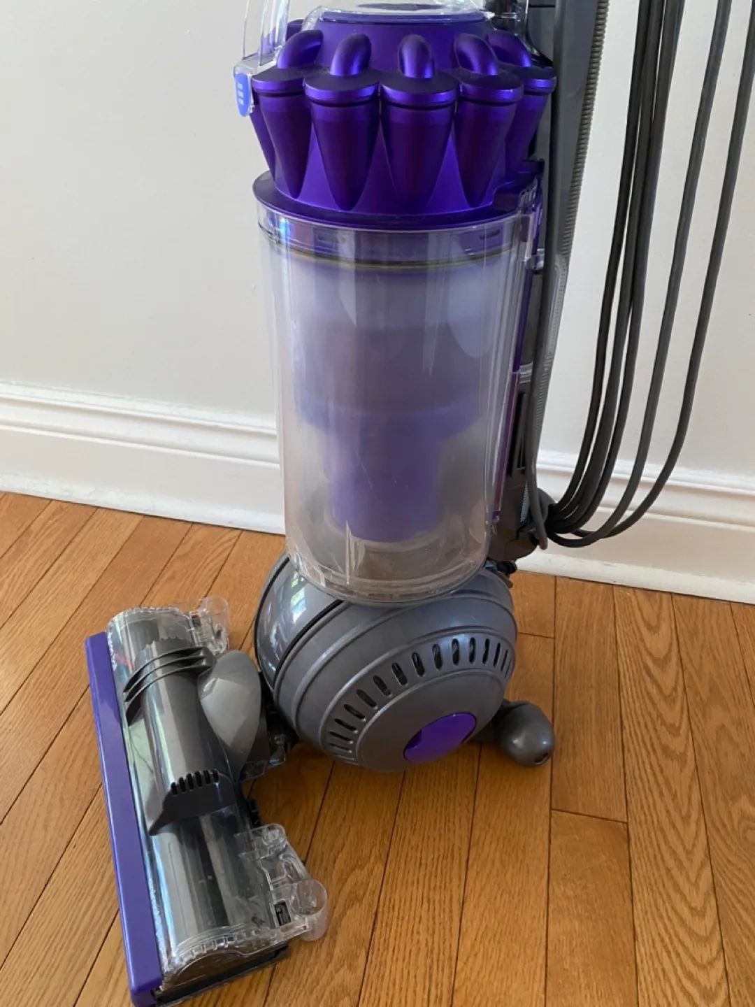 Dyson Ball Animal 2 Pro Vacuum + Accessories image indicator(4)