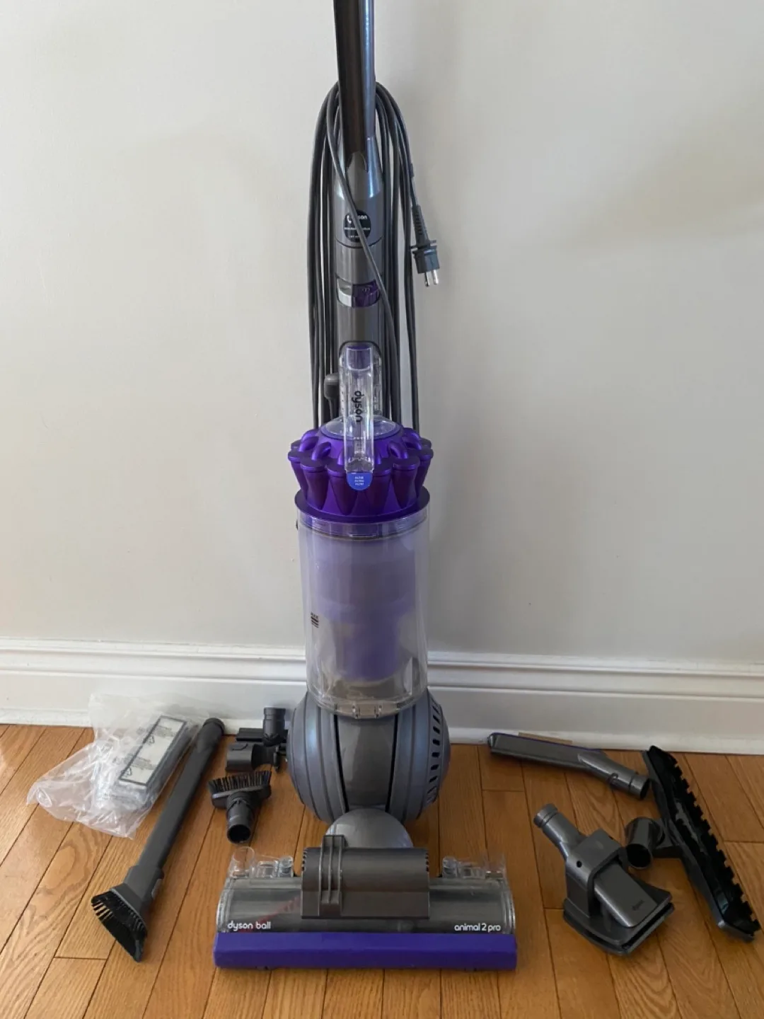 Dyson Ball Animal 2 Pro Vacuum + Accessories image indicator(3)
