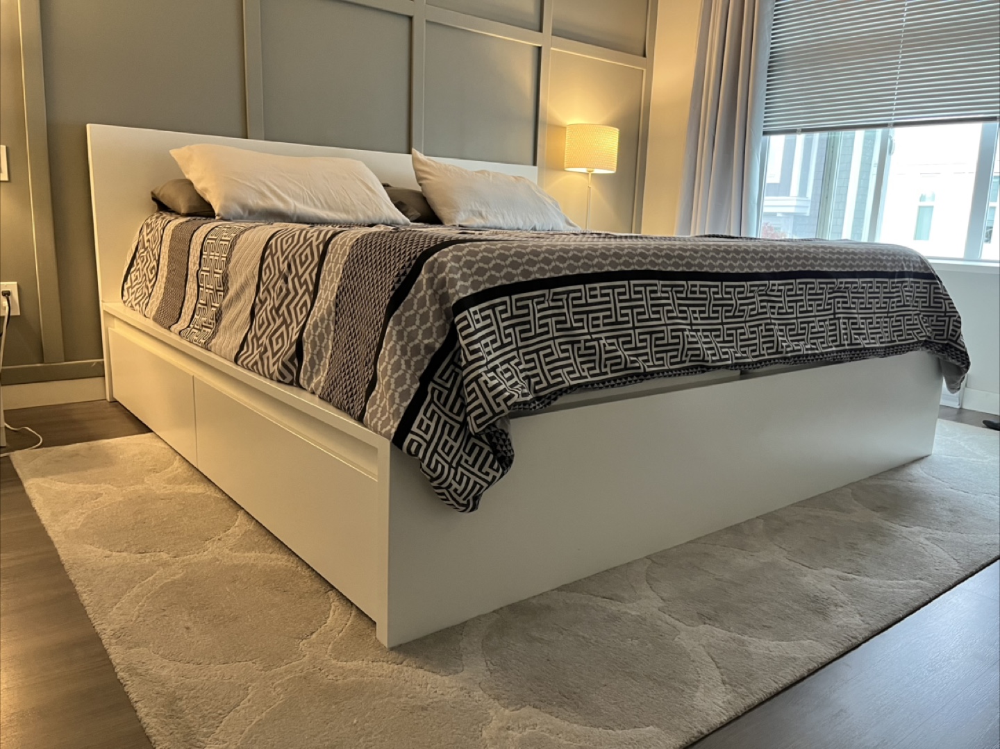 White King Size IKEA Malm Bed Frame with 4 Drawers