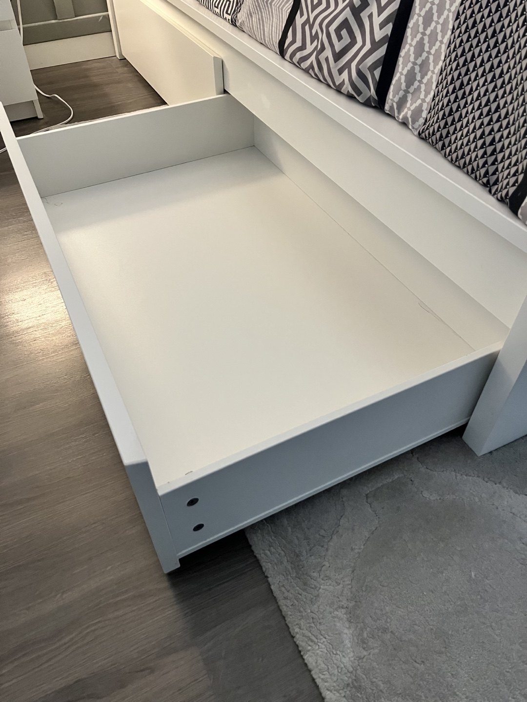 White King Size IKEA Malm Bed Frame with 4 Drawers - photo 2