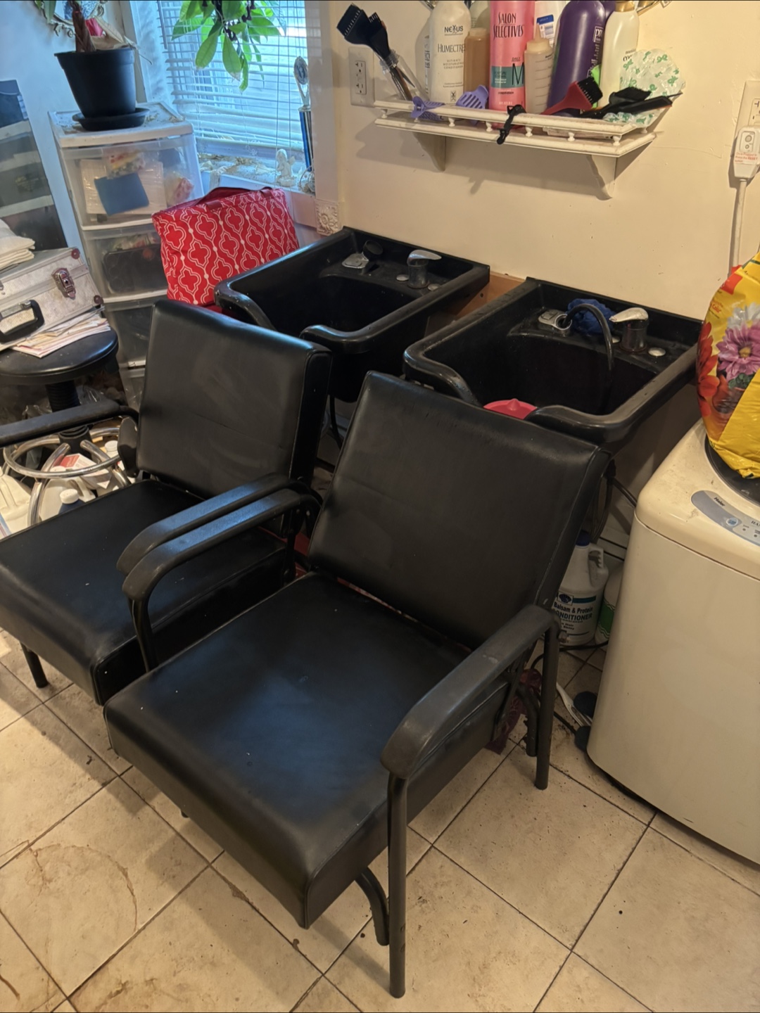 Salon Chairs & Shampoo Bowl Station