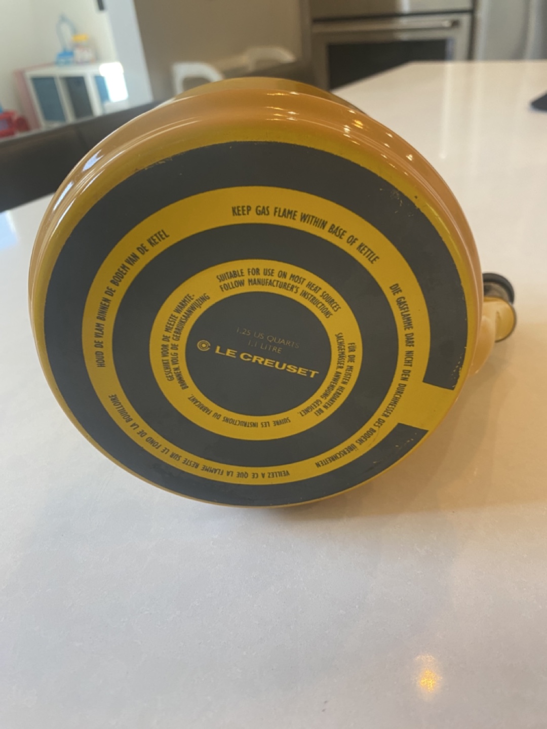 Le Creuset Yellow Kettle - 1.25 Quarts - photo 5
