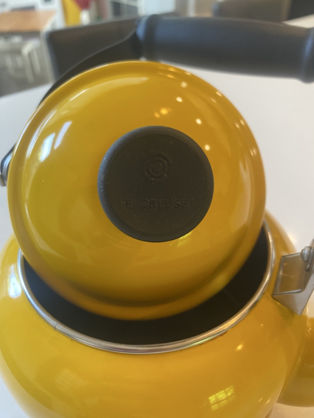 Le Creuset Yellow Kettle - 1.25 Quarts - photo 3