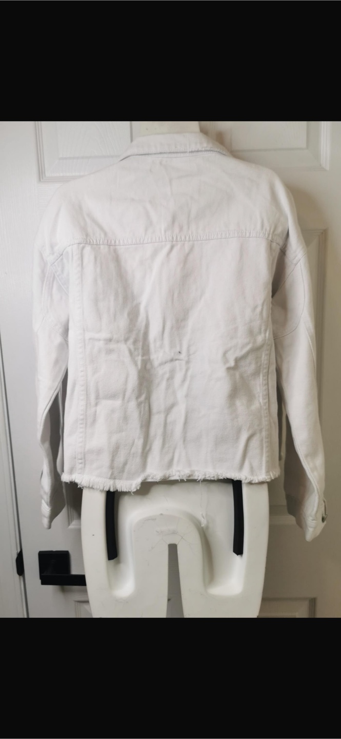 NEW! Distressed Frayed Hem Jean White Denim Jacket - photo 5