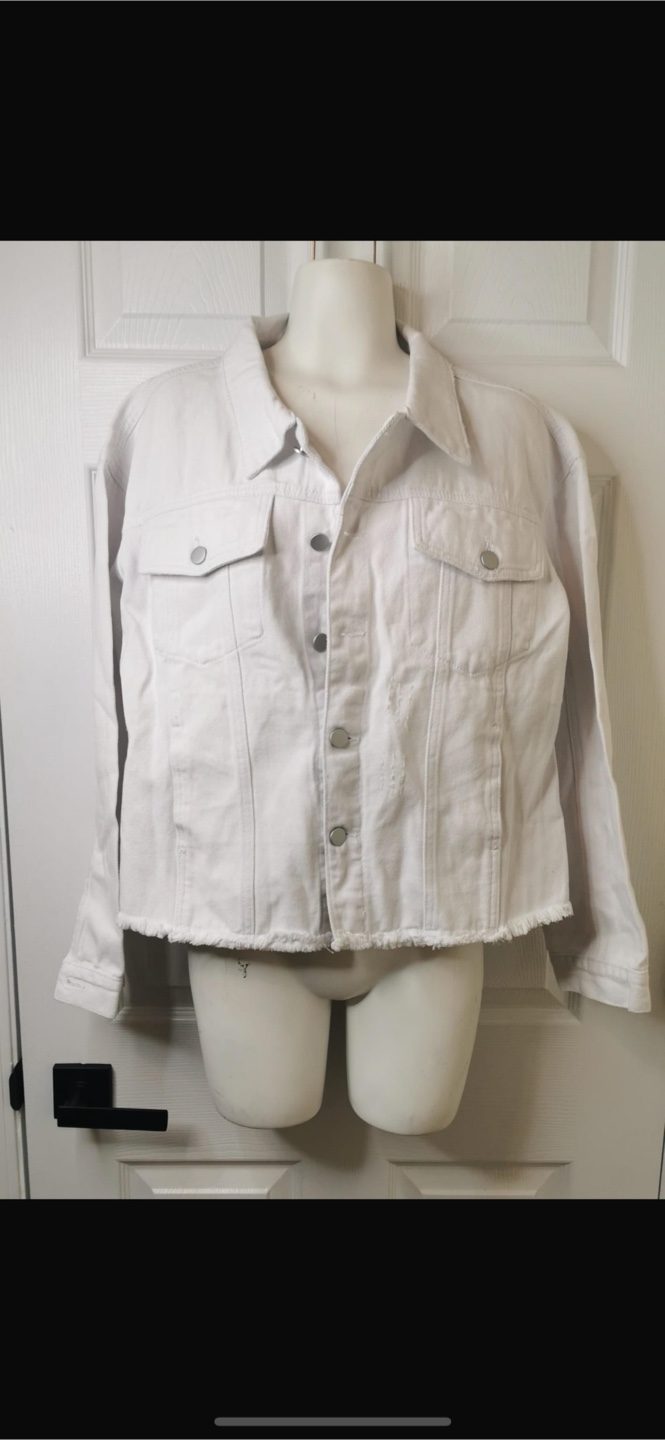 NEW! Distressed Frayed Hem Jean White Denim Jacket - photo 4
