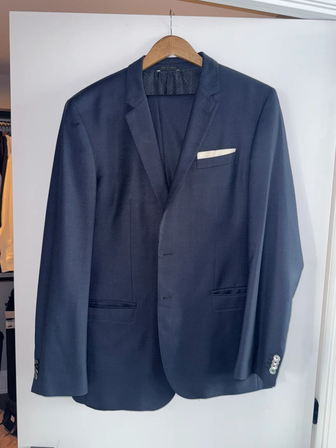 Hugo Boss Navy Suit - Size 44L thumbnail