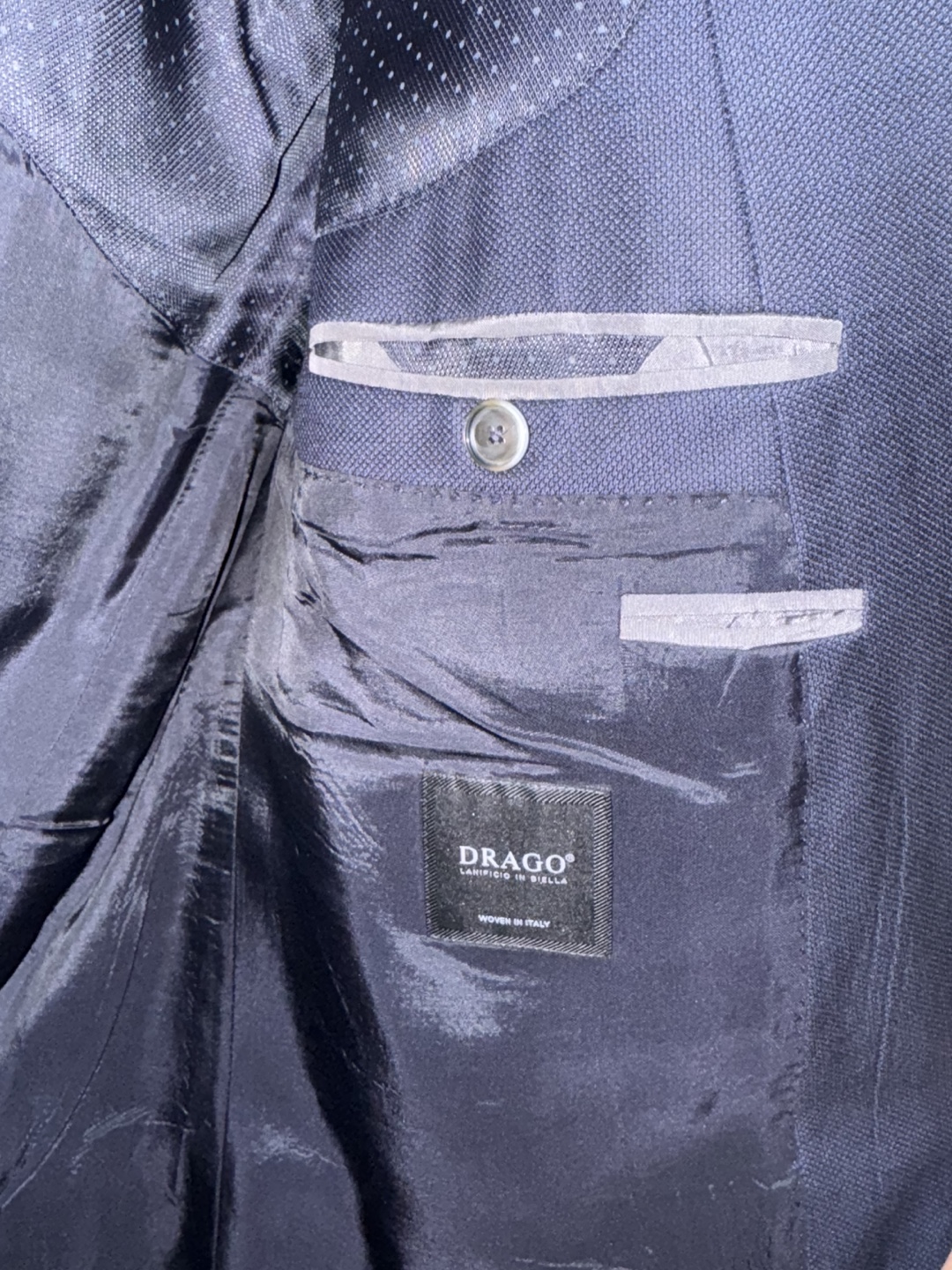 Hugo Boss Navy Suit - Size 44L - photo 3