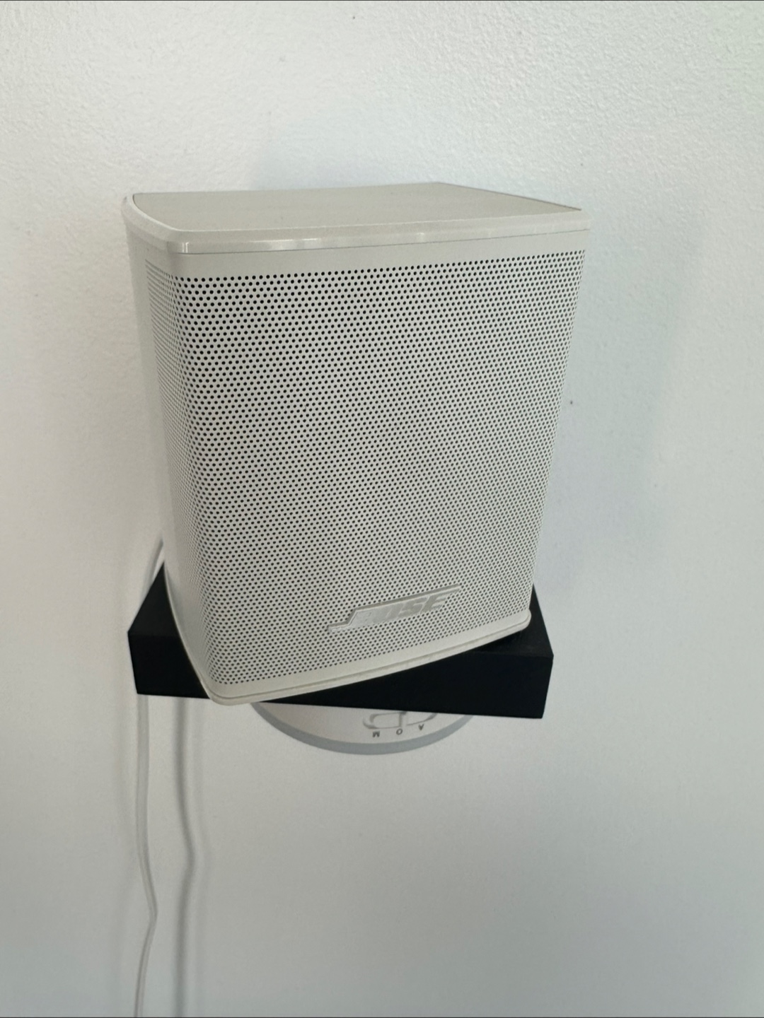Bose Surround Speakers - White - photo 2