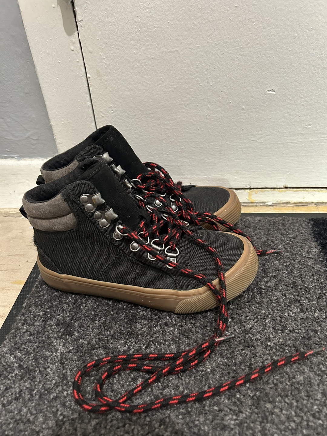 Boys Old Navy Black High Top Sneakers - Size 12