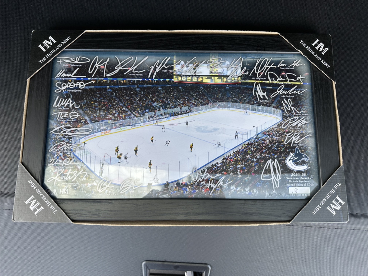 Vancouver Canucks 24/25 Printed Signature Limited Edition Frame